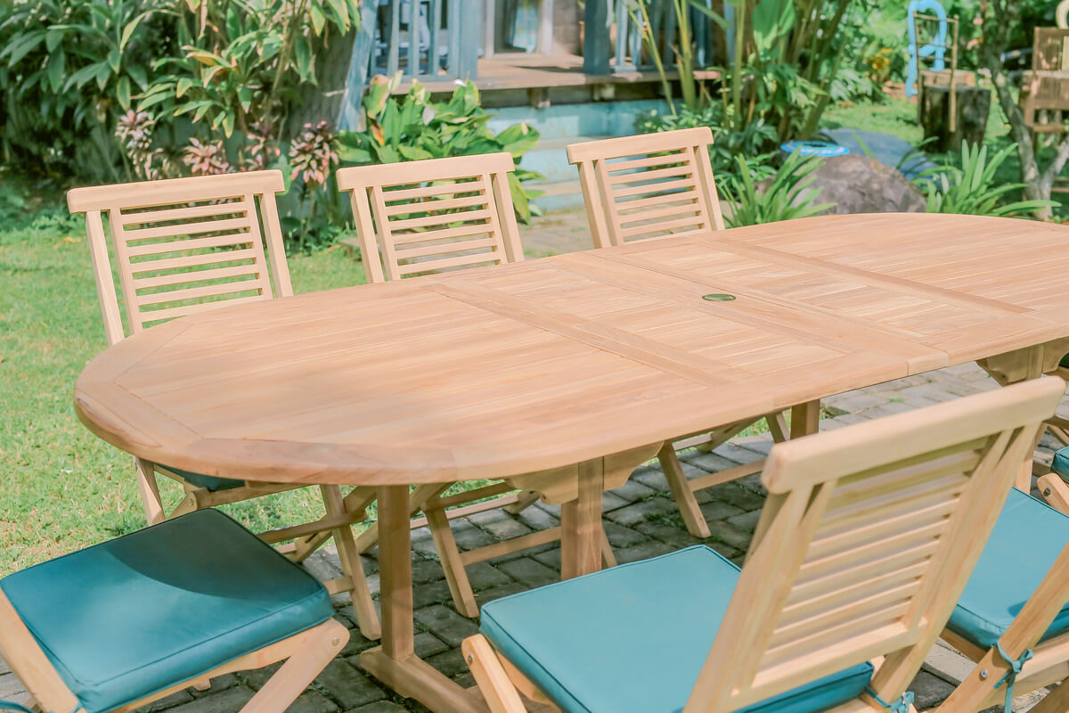 Teak Belgrave 8 Seater Extending Table 1.8m-2.4m (4cm Thick Top) with 8 Hanton Folding Chair (Garden / Outdoor Dining Set)