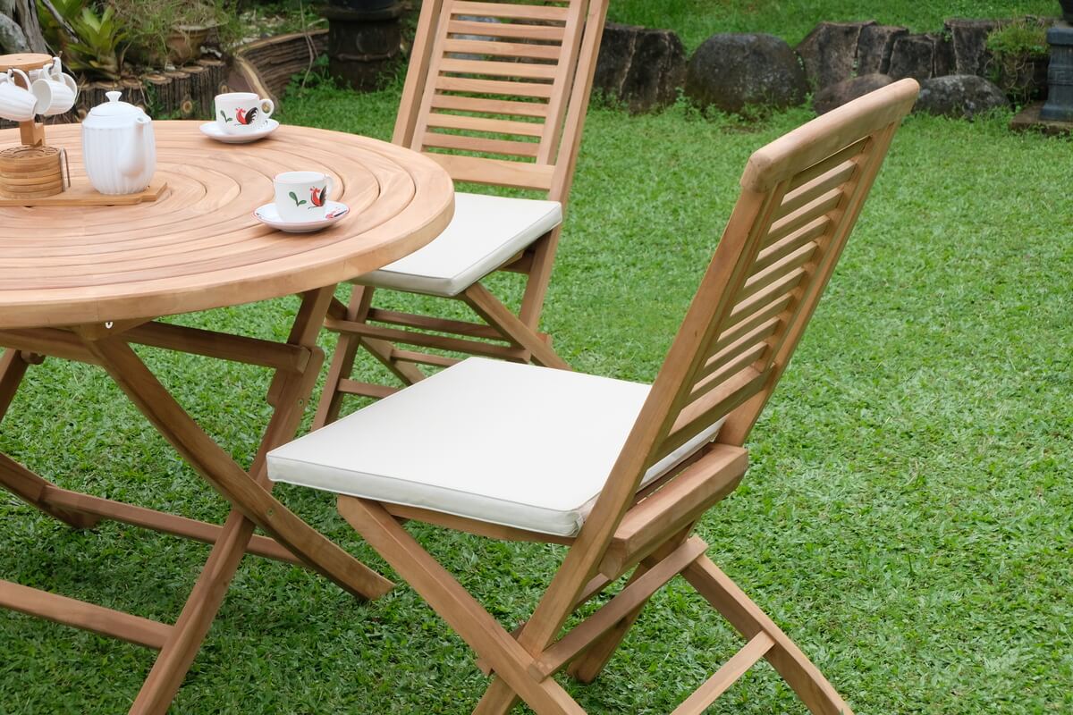 Teak Ripple Folding Table 120cm (4cm Thick Top) with Hanton Folding Chair (Garden / Outdoor Dining Set)