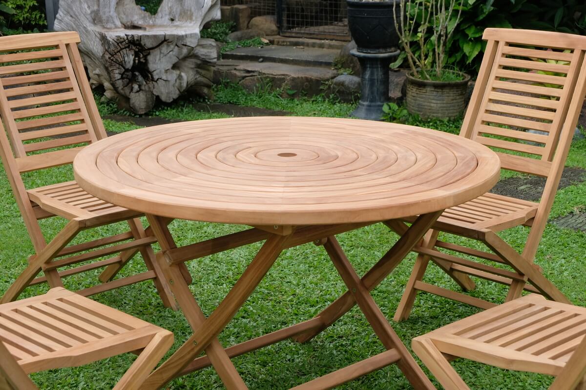 Teak Ripple Folding Table 120cm (4cm Thick Top) with Hanton Folding Chair  (Garden / Outdoor Dining Set)