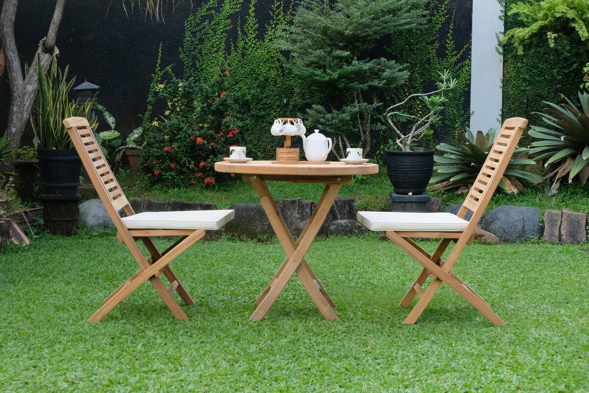 Teak Ripple Folding Table 80cm (4cm Thick Top) with Hanton Folding Chair  (Garden / Outdoor Dining Set)