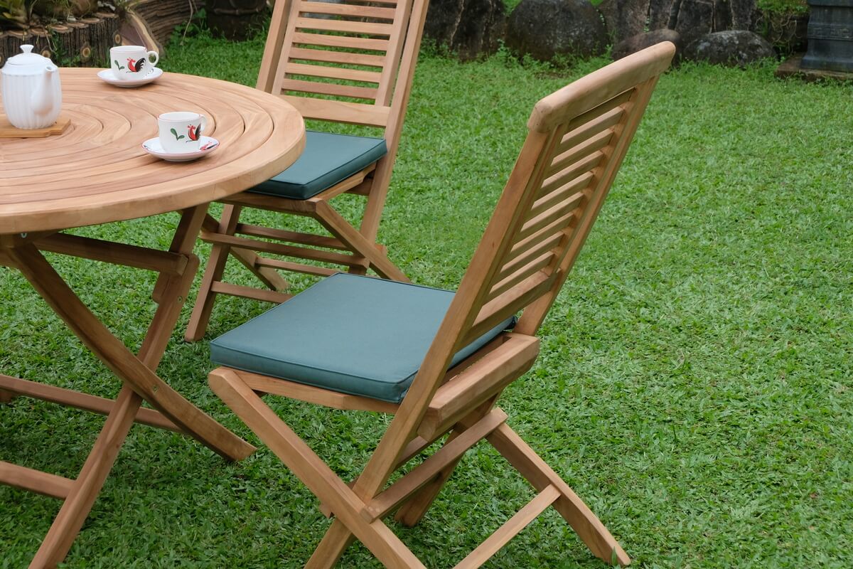 Teak Ripple Folding Table 120cm (4cm Thick Top) with Hanton Folding Chair (Garden / Outdoor Dining Set)
