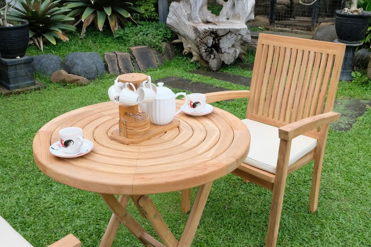 Teak Ripple Folding Table 80cm (4cm Thick Top) with Burnham Stacking Chair  (Garden / Outdoor Dining Set)