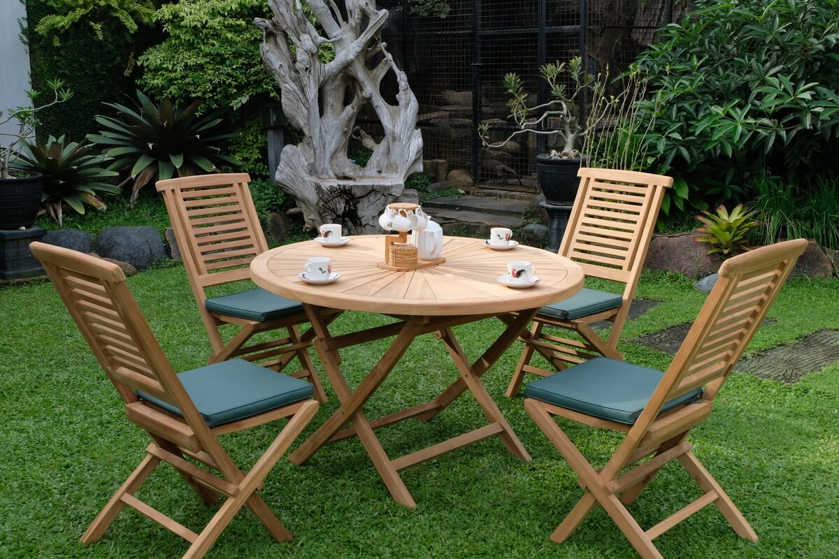 Teak Sunburst Folding Table 120cm (4cm Thick Top) with Hanton Folding Chair  (Garden / Outdoor Dining Set)
