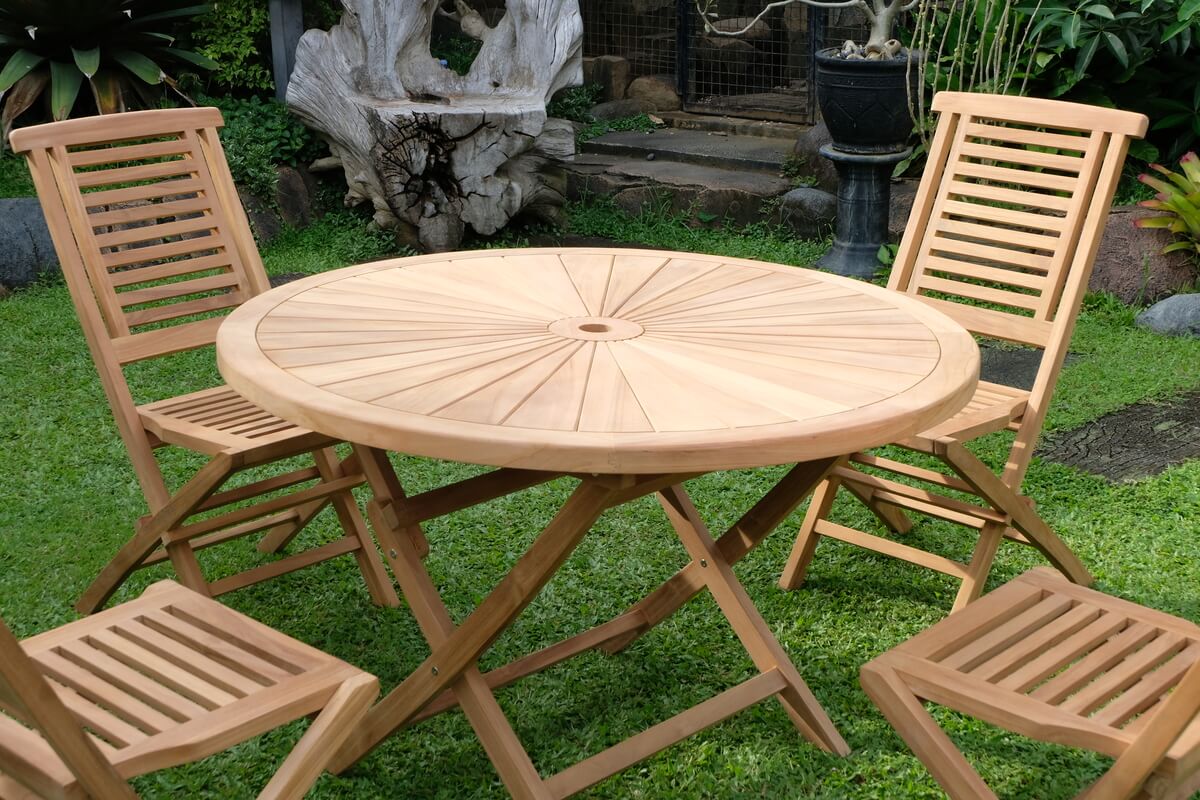 Teak Sunburst Folding Table 120cm (4cm Thick Top) with Hanton Folding Chair  (Garden / Outdoor Dining Set)