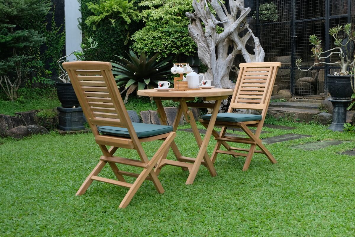Teak Sunburst Folding Table 80cm (4cm Thick Top) with Hanton Folding Chair  (Garden / Outdoor Dining Set)