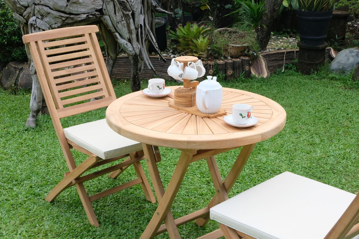 Teak Sunburst Folding Table 80cm (4cm Thick Top) with Hanton Folding Chair  (Garden / Outdoor Dining Set)